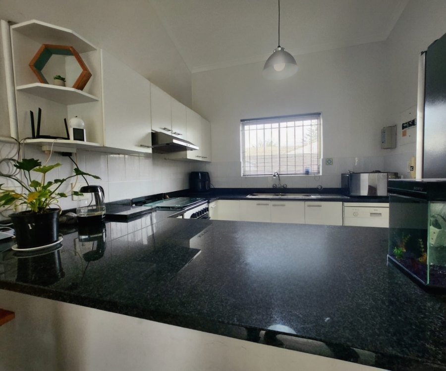 2 Bedroom Property for Sale in Table View Western Cape